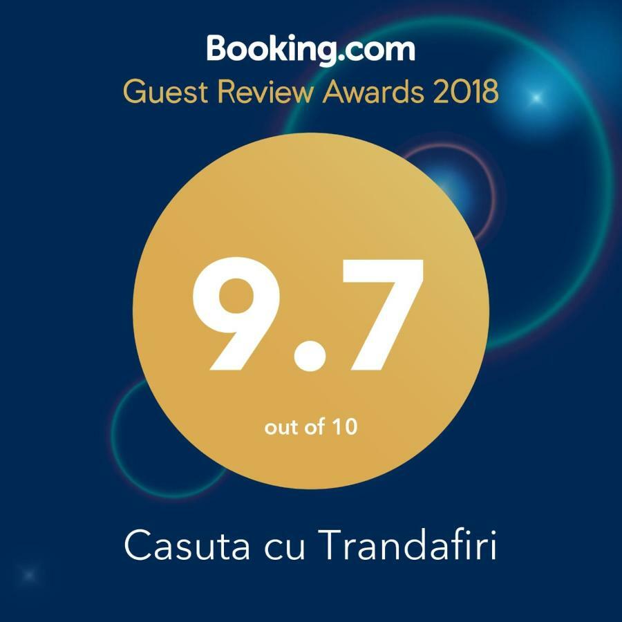 Hotel Casuta Cu Trandafiri Slănic Exterior foto